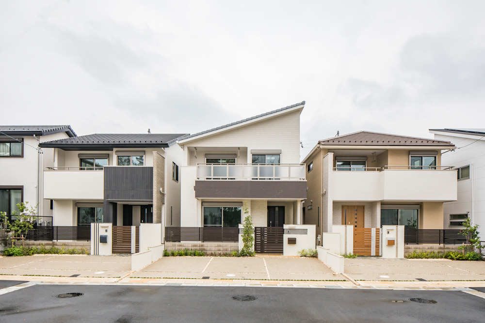 プライバシーを守る、クローズ外構の家