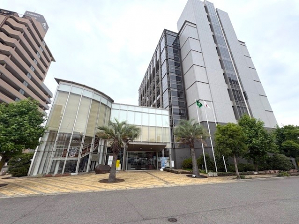 岩倉市役所