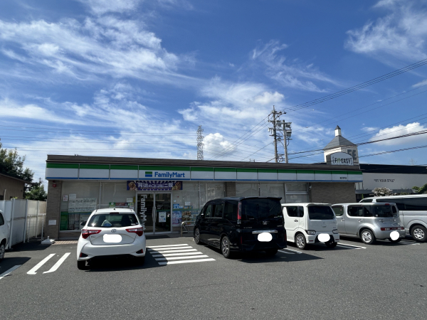 ファミリーマート 蟹江学戸店