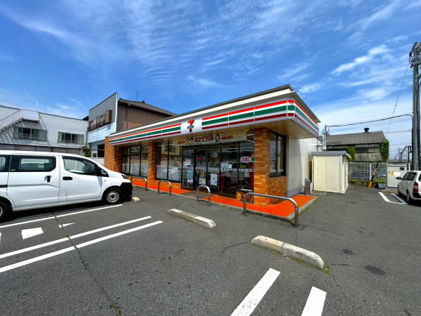 セブンイレブン 桑名江場店