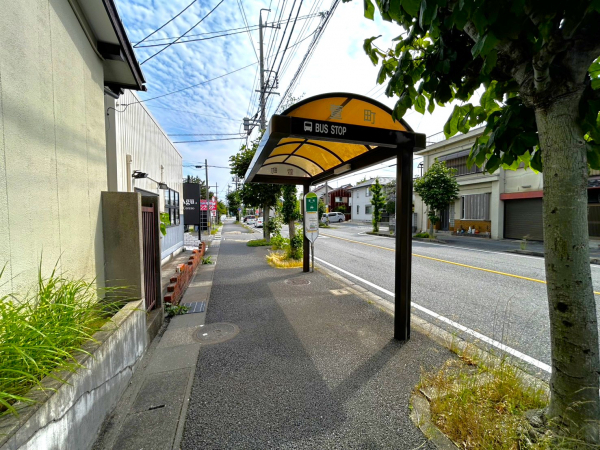 三重交通バス「萱町」停