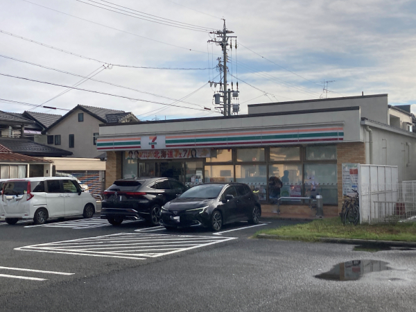 セブンイレブン 名古屋比良1丁目店	