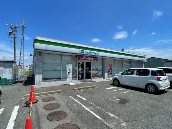 ファミリーマート 津島唐臼店