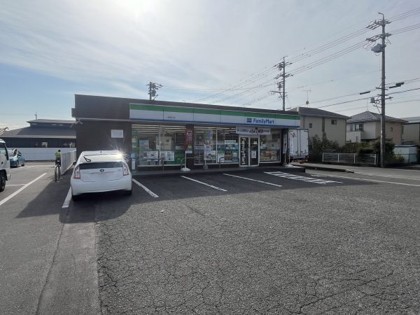 ファミリーマート 一宮馬引店