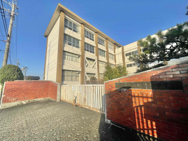 西成東部中学校(一宮市立隣接校選択制度)