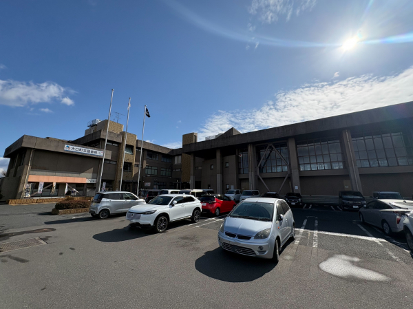 総合福祉会館・町立図書館