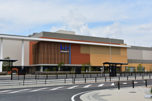 ららぽーと愛知東郷