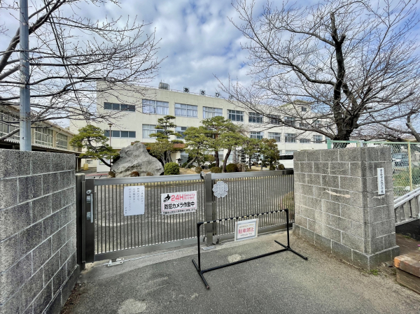 旭小学校