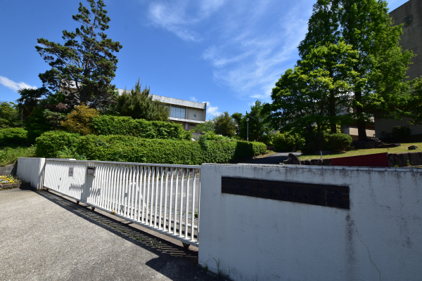 東郷小学校