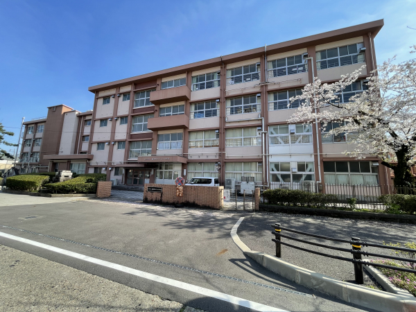 徹明さくら小学校