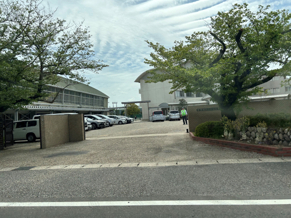 安城西中学校 (自転車通学可)